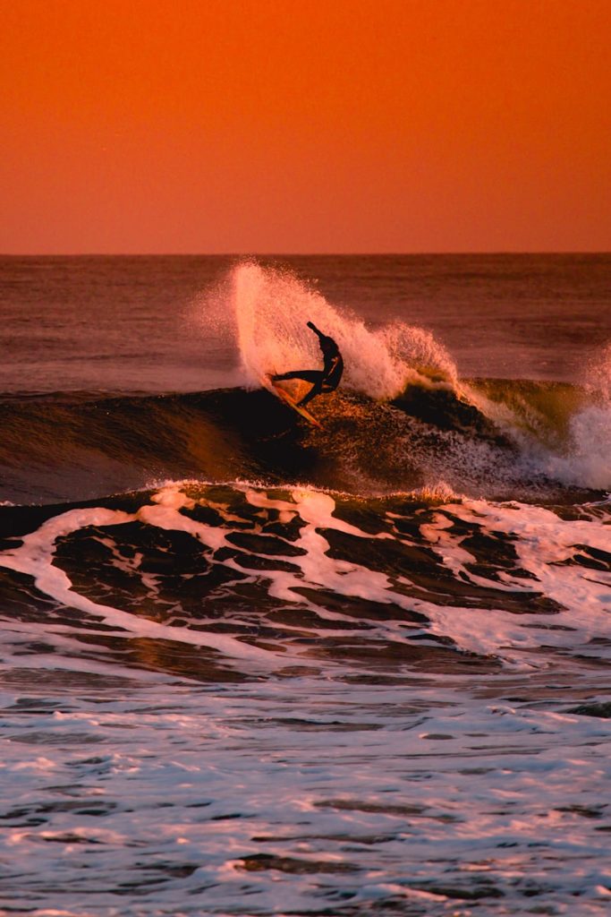 apprendre à surfer au Pays Basque : les meilleurs spots